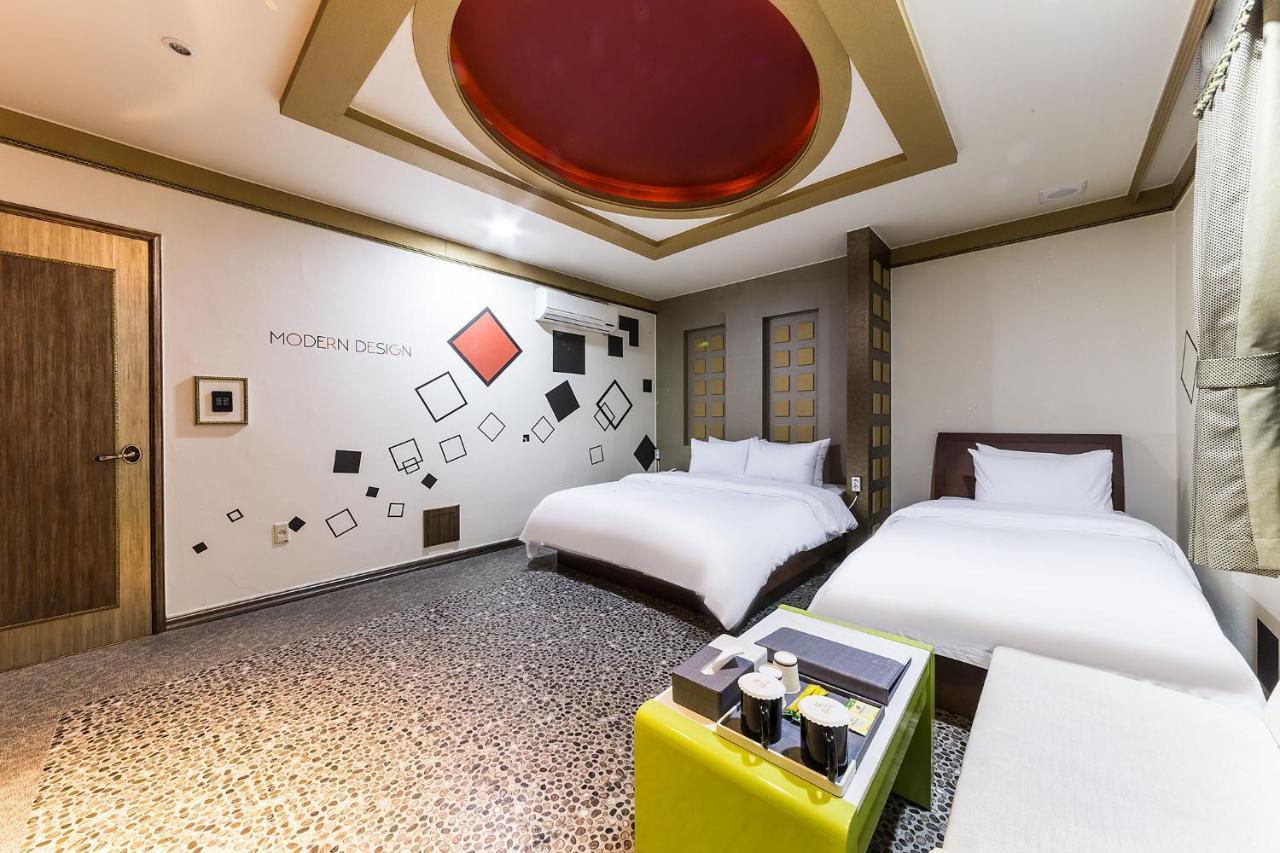 Millennium Hotel Kōyō Buitenkant foto